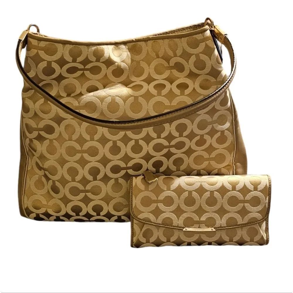COACH Hallie tote bag with wallet